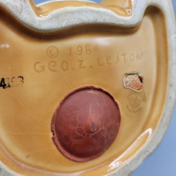 Vintage Lefton Geo Z. Teddy Bear Money Bank Light Brown Blue Bow Ceramic - Picture 4 of 13